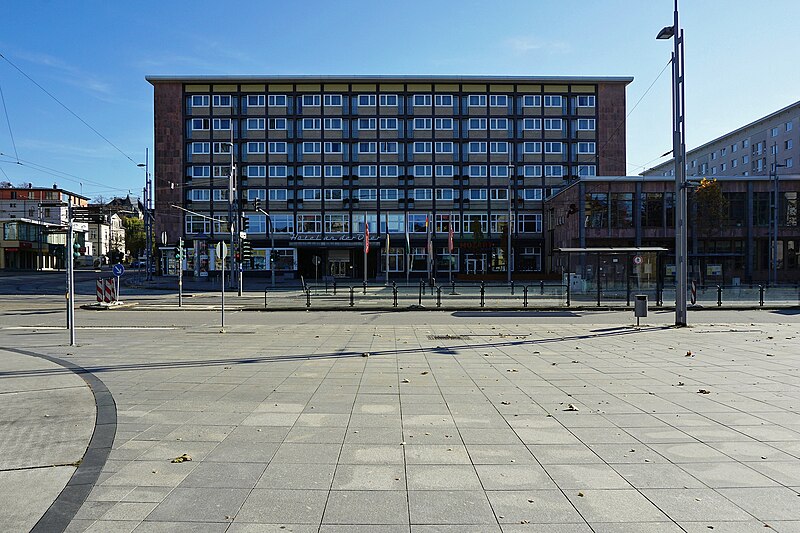 File:Hotel an der Oper, Chemnitz, 2015.jpg