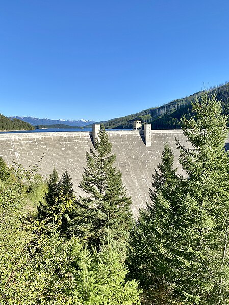 File:Hungry Horse Dam, Hungry Horse, MT - 51533360853.jpg