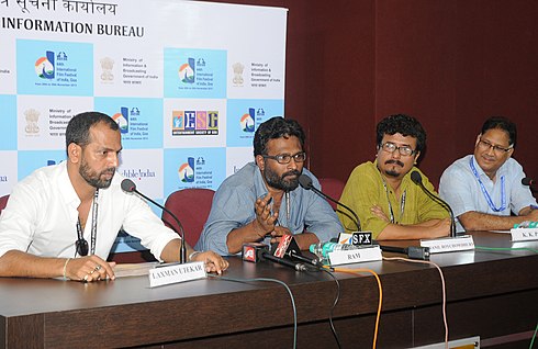 Indian Panorama Directors Ram, Indranil Roychowdury and Laxman Utekar briefing the Media, at the 44th India International Film Festival of India (IFFI-2013), in Panaji, Goa on November 27, 2013..jpg