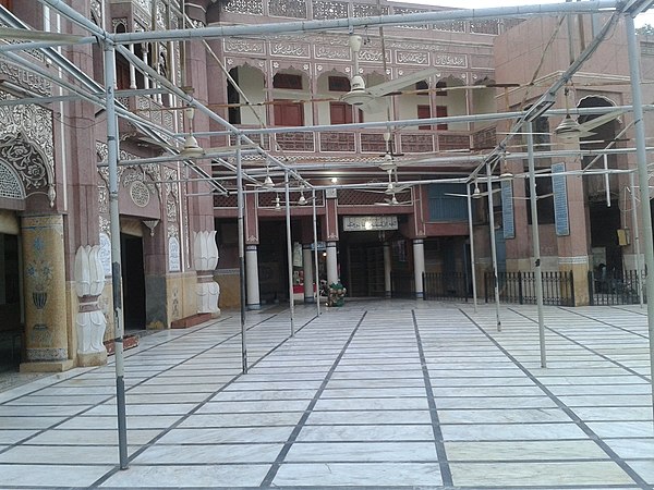 Image: Interior Ghausia Masjid, Katchery Bazar, Okara   panoramio