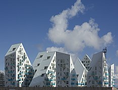 The Isbjerget Housing Project (Aarhus, Dánsko), Inspired by the Shape and Color of Icebergs, 2013, CEBRA, JDS Architects, Louis Paillard a SeARCH