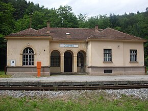 Jelovec-rail halt(1).jpg