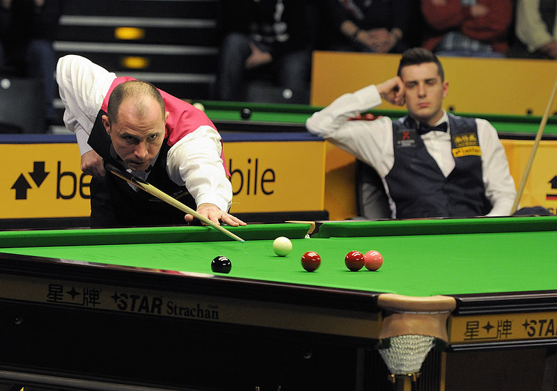 File:Joe Perry and Mark Selby at Snooker German Masters (DerHexer) 2013-01-31 03.jpg