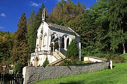 Kaple hřbitovní sv. Maxmiliána (Svatý Jan pod Skalou) (5).jpg