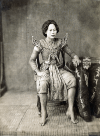 Khon actress as prince (1900)