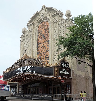 Cómo llegar a Loew's Kings Theater en transporte público - Sobre el lugar