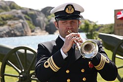 Kongelige Norske Mariners Musikkorps trumpetist.jpg