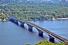 Eine Brücke über den Dnepr