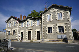 Das Rathaus in Le Temple