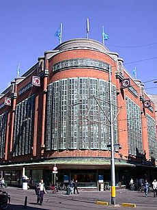 'De Bijenkorf' department store in The Hague, 1924-26 (Piet Kramer) Lahayebijenkorf19.JPG