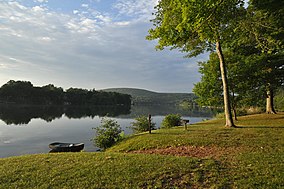 LakeWaureganSP ve MountBushnellSP.jpg