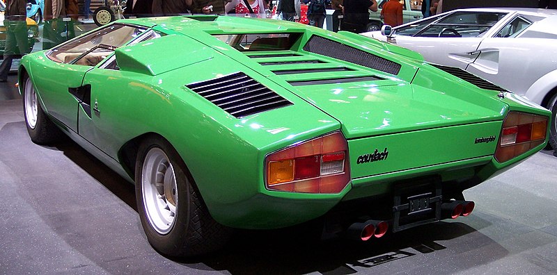 800px-Lamborghini_Countach_green_hl_TCE.jpg