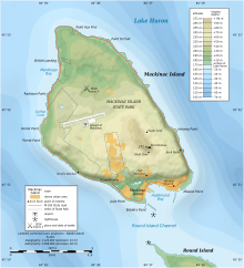 Topografická mapa ostrova Mackinac-en.svg