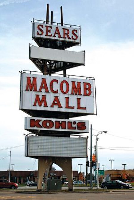 Macomb Mall Sign