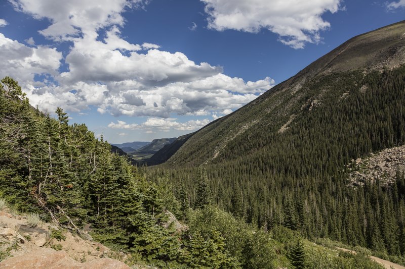 File:Majestic view from the old, one-way, dirt Fall River Road in Rocky Mountain National Park in the Front Range of the spectacular and high Rockies in north-central Colorado LCCN2015633358.tif