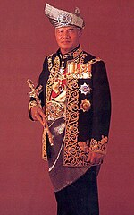 Gambar mini seharga Azlan Shah dari Perak
