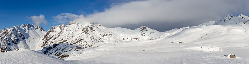 File:Maniniaro - Angelus Peak, Nelson Lakes National Park, New Zealand.jpg