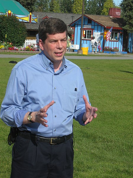 File:Mark Begich at Fairbanks Labor Day Picnic 2008.jpg