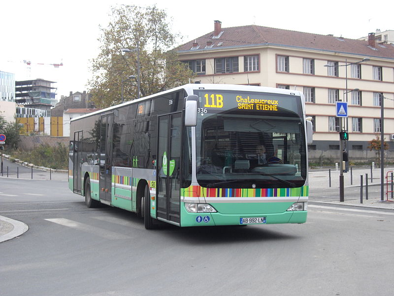 File:Mercedes Citaro - Saint-Etienne Châteaucreux - Réseau STAS.JPG