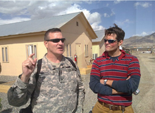 Майк Уильямс с генералом Агоглией в Афганистане.