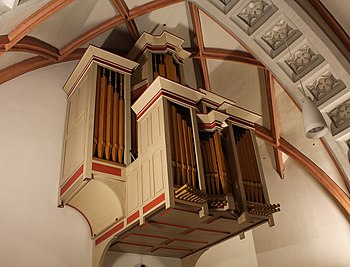Muenchen Frauenkirche Sakramentskapelle Orgel.jpg
