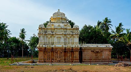 Le Koranganathar à Srinivasanallur, déjà attesté en 927. Kumbakonam[17].