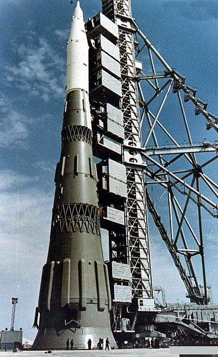 N1 1M1 mockup on the launch pad at the Baikonur Cosmodrome in late 1967.jpg
