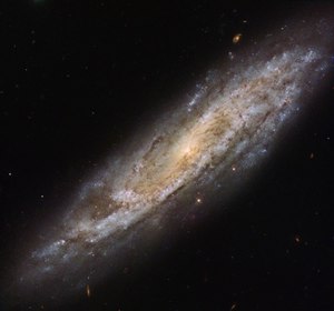 NGC2770 - HST - Potw2001a.tif