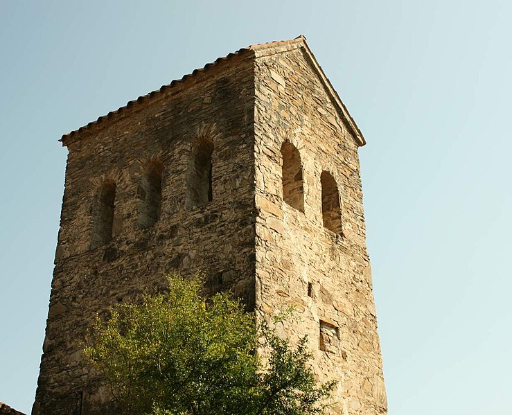 File:Nekresi complex. Tower (Photo A. Muhranoff).jpg