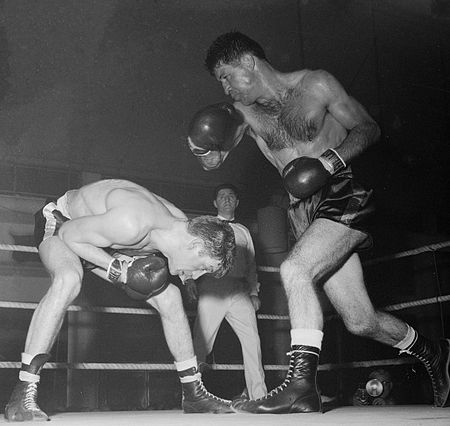 Nelis Oostrum vs Leen Jansen 1961.jpg