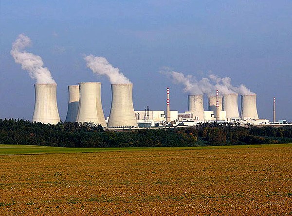 Nuclear power station. АЭС Дукованы. АЭС «Дукованы» Росатом. Чехия АЭС. Атомная электростанция в Чехии.