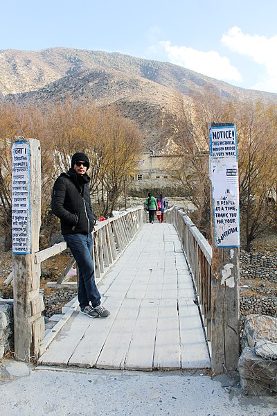 File:Old Bridge at Jomsom Village-WLV-0672.jpg