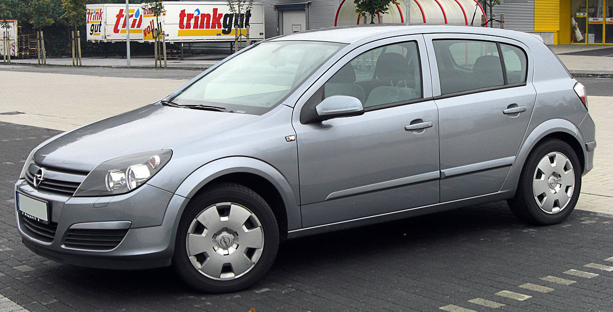 File:Opel Astra H front 20091011.jpg - Wikimedia Commons