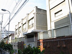 大阪市立萩之茶屋小学校