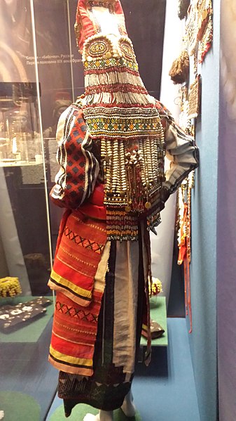 File:Outfit of the bride (back view) . Mordvins-moksha, Tambov province, Temnikov uezd, end of XIX - beg.XX centuries. 03.jpg