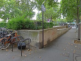 Place Marie-Claude-Vaillant-Couturier-et-Pierre-Villon makalesinin açıklayıcı görüntüsü