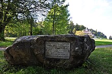 Die Okenshöhe mit dem Lorenz Oken gewidmeten Findling