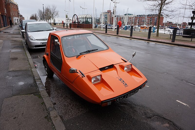 File:Reliant Bug on Humber Dock Street, Hull - geograph.org.uk - 4782502.jpg