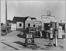 Store and gas station in Riverbank, 1940. Photo by Dorothea Lange.