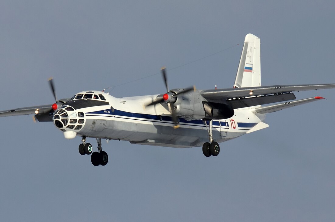 Antonow An-30