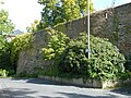 Westliche Burgmauer am Hasengarten, mit Schießscharten