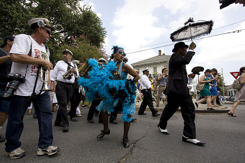 File:Satchmo Summerfest Second-line.jpg