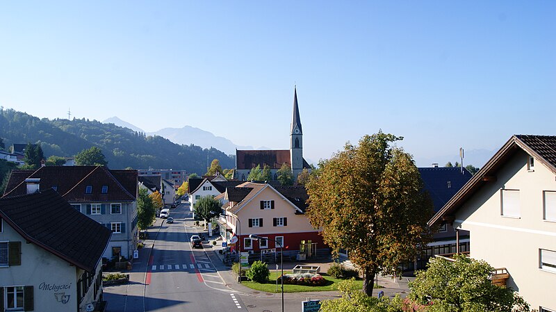 File:Schwarzach-Vorarlberg.JPG