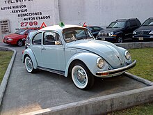 2004 Volkswagen Sedan Ultima Edicion. Front view. Aquarius Blue with Grey interior. Sedan Ultima Edicion.jpg