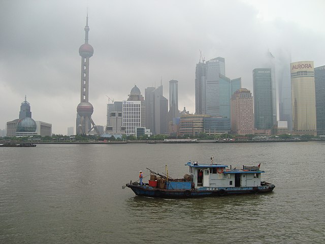 640px-Shanghai_in_the_Rain_-_panoramio.jpg (640×480)