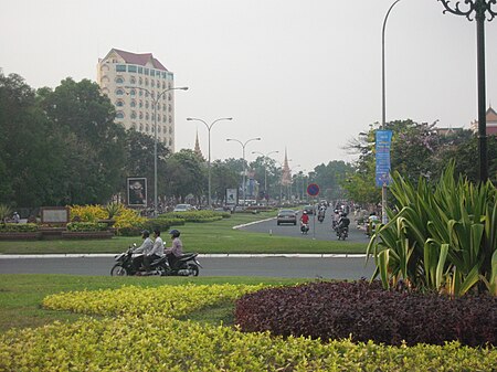 Tập tin:Sisowath Quay.jpg