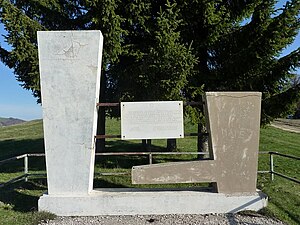 Споменикот на Вера Которка на Пониква