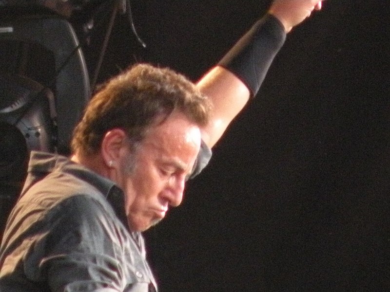 File:Springsteen in Hyde Park.jpg