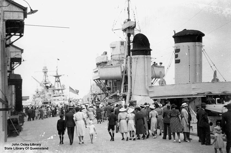 File:StateLibQld 1 102801 American ships docked in Brisbane, 1941.jpg