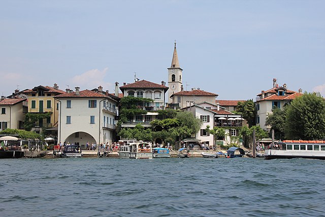 File:Stresa,_isola_dei_Pescatori_(08).jpg